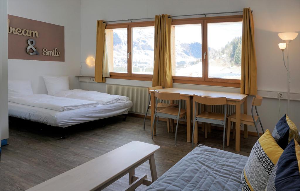 Shima-Davos Bed & Breakfast Eksteriør bilde